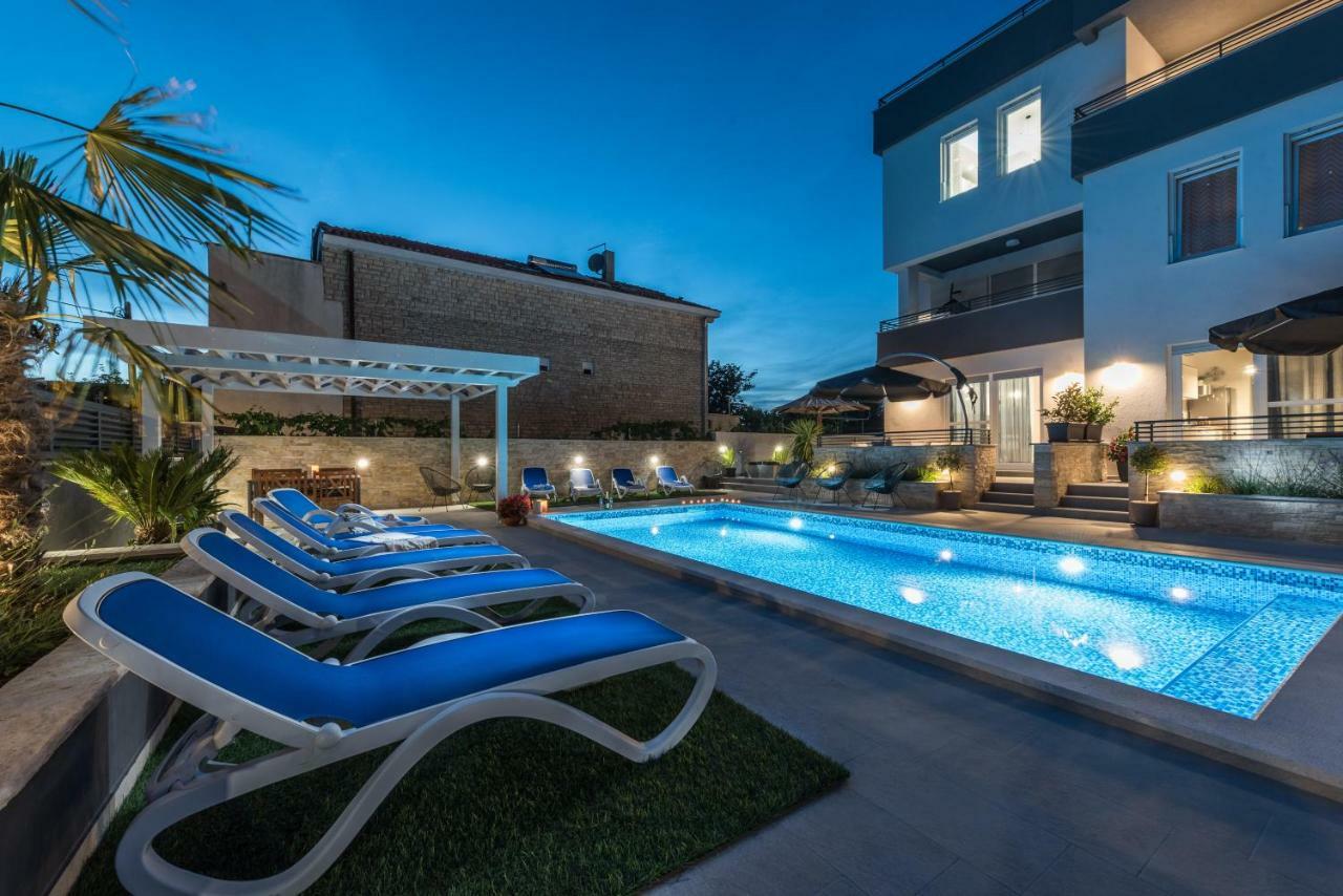 Luxury Home Polo Бибине Екстериор снимка